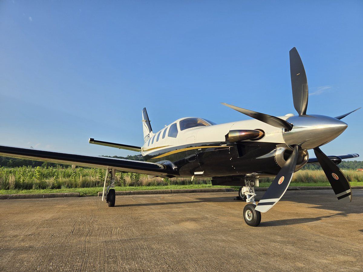 TBM 700C2 N6272B from the front right three-quarter angle, five-blade propeller and polished spinner